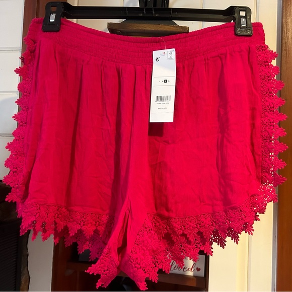 Women’s pink dress shorts size large - Picture 2 of 3
